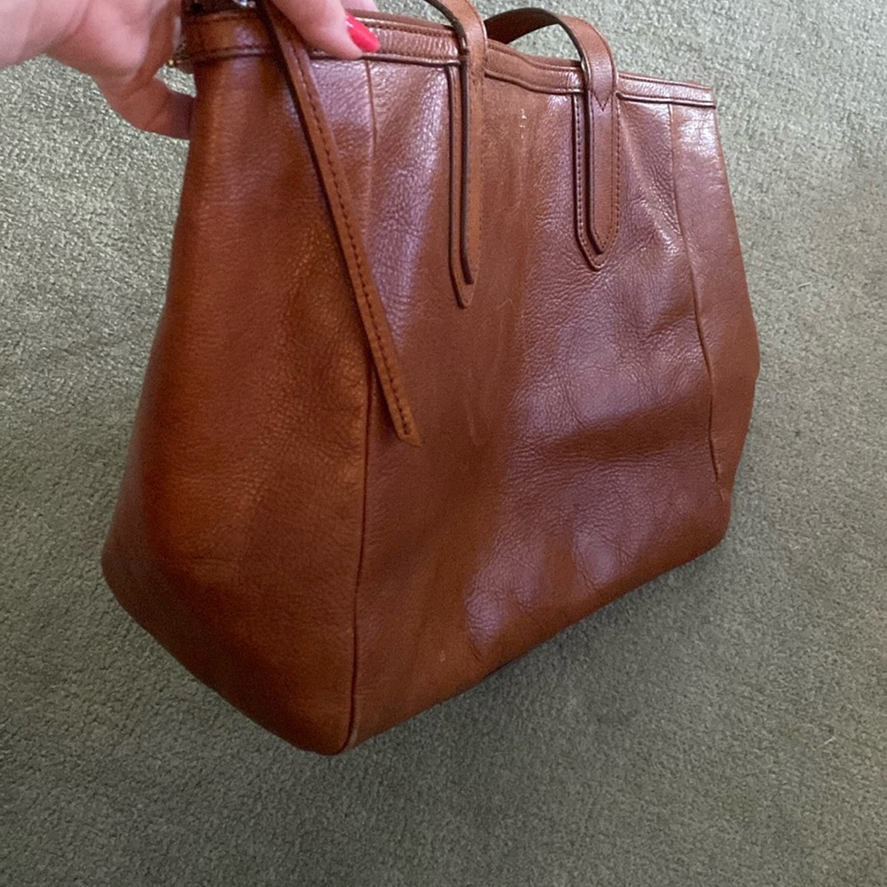 Fossil Tan Leather Shoulder Bag - Picture 3 of 17